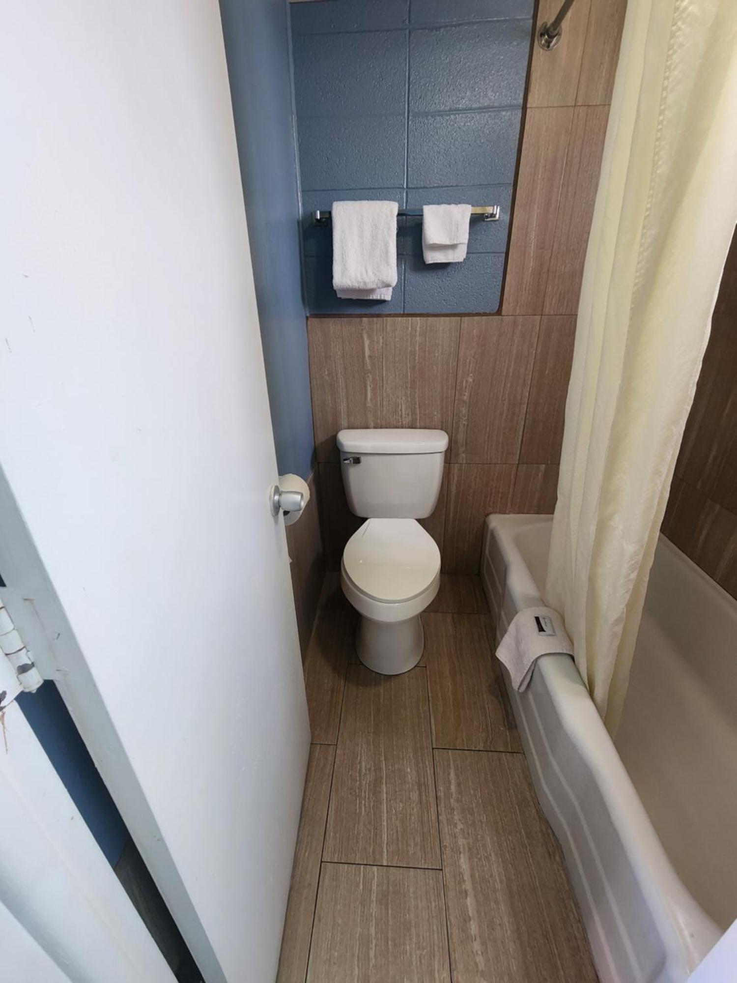 Guest House Motel Carthage Εξωτερικό φωτογραφία