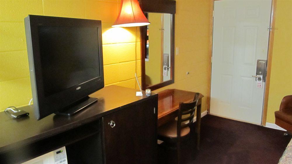 Guest House Motel Carthage Εξωτερικό φωτογραφία