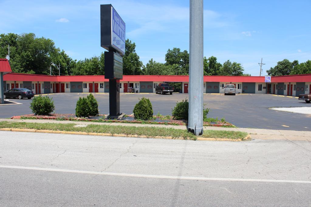 Guest House Motel Carthage Εξωτερικό φωτογραφία