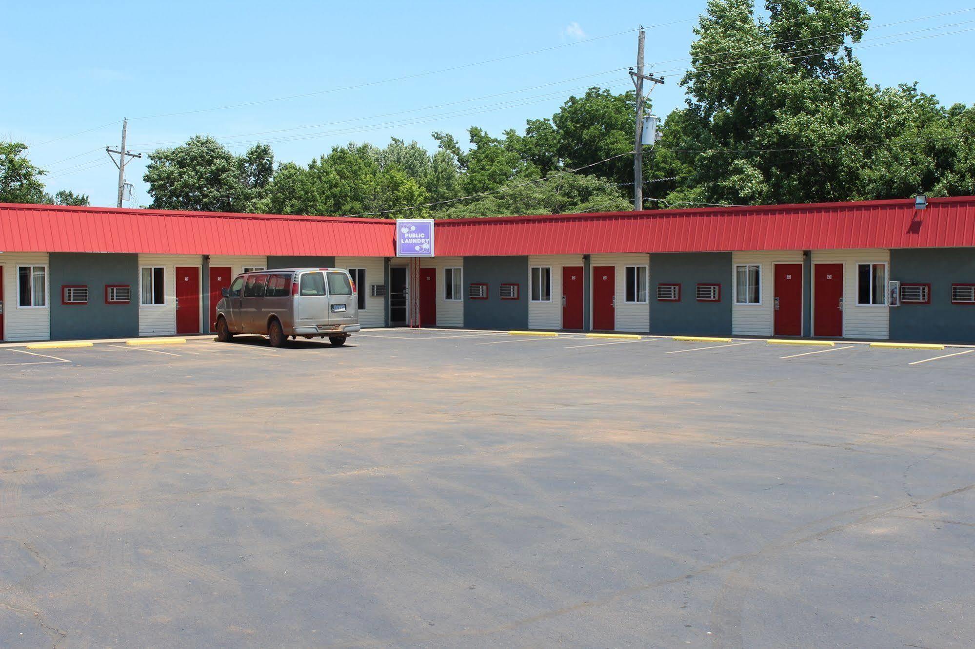 Guest House Motel Carthage Εξωτερικό φωτογραφία